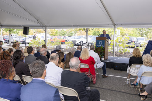 Al Maghazehe Heart and Vascular Center at Capital Health Regional Medical Center - Al podium